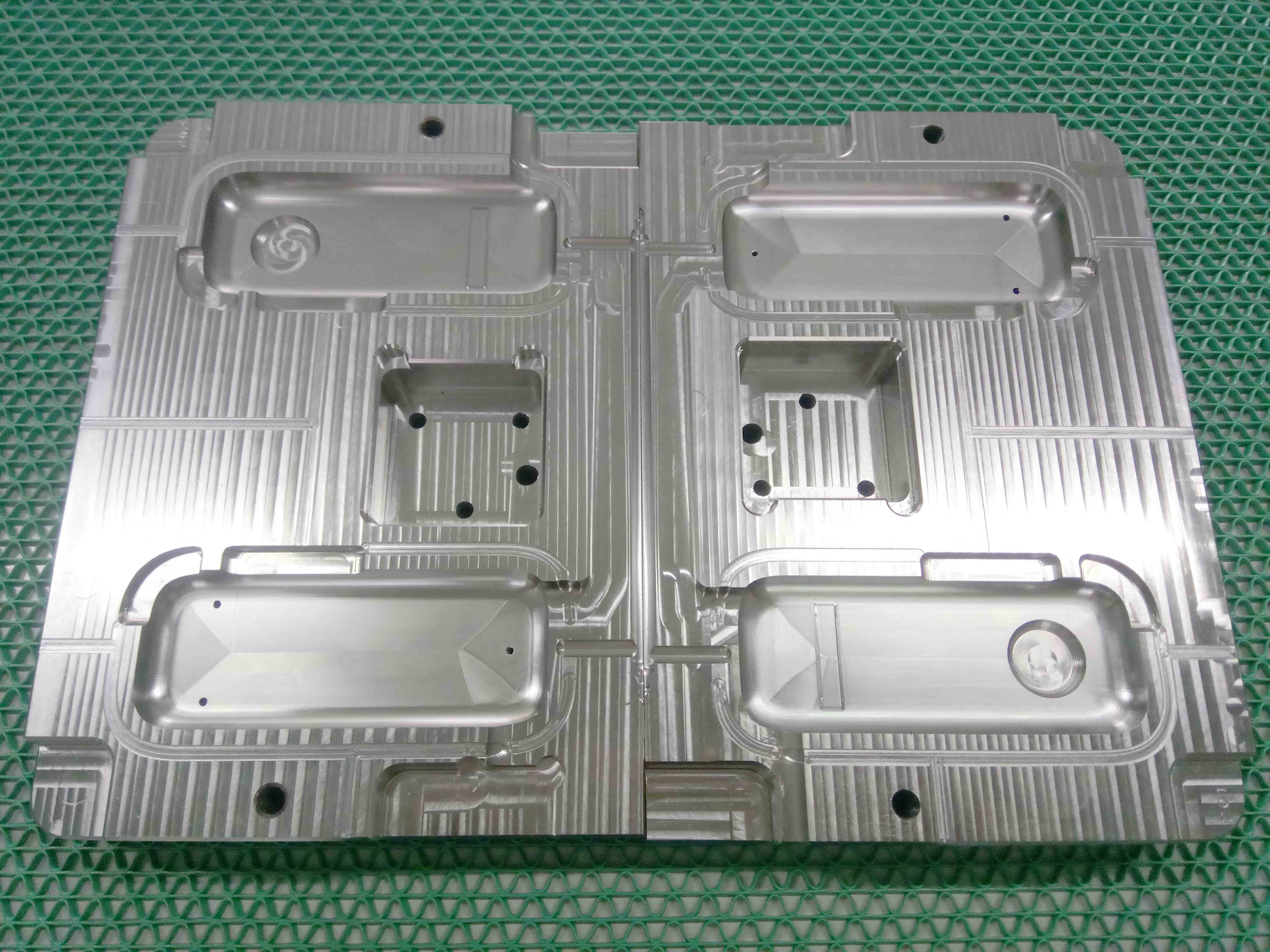 模具零部件展示