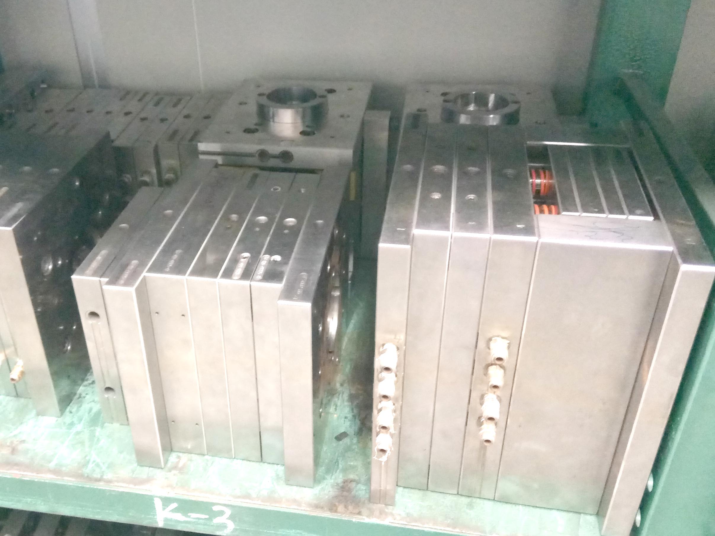 塑胶模具定制