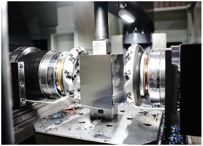 50多台专业的加工设备